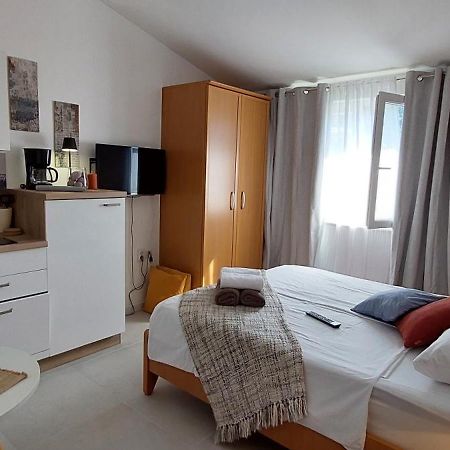 Apartments Leon 2 Banjol المظهر الخارجي الصورة